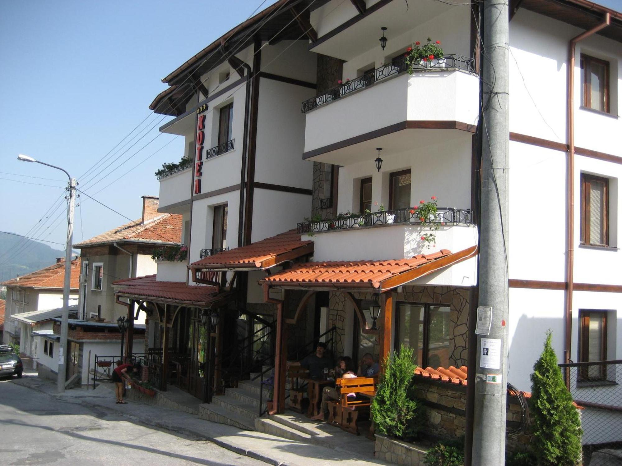 Spartak Family Hotel Smoljan Exterior foto